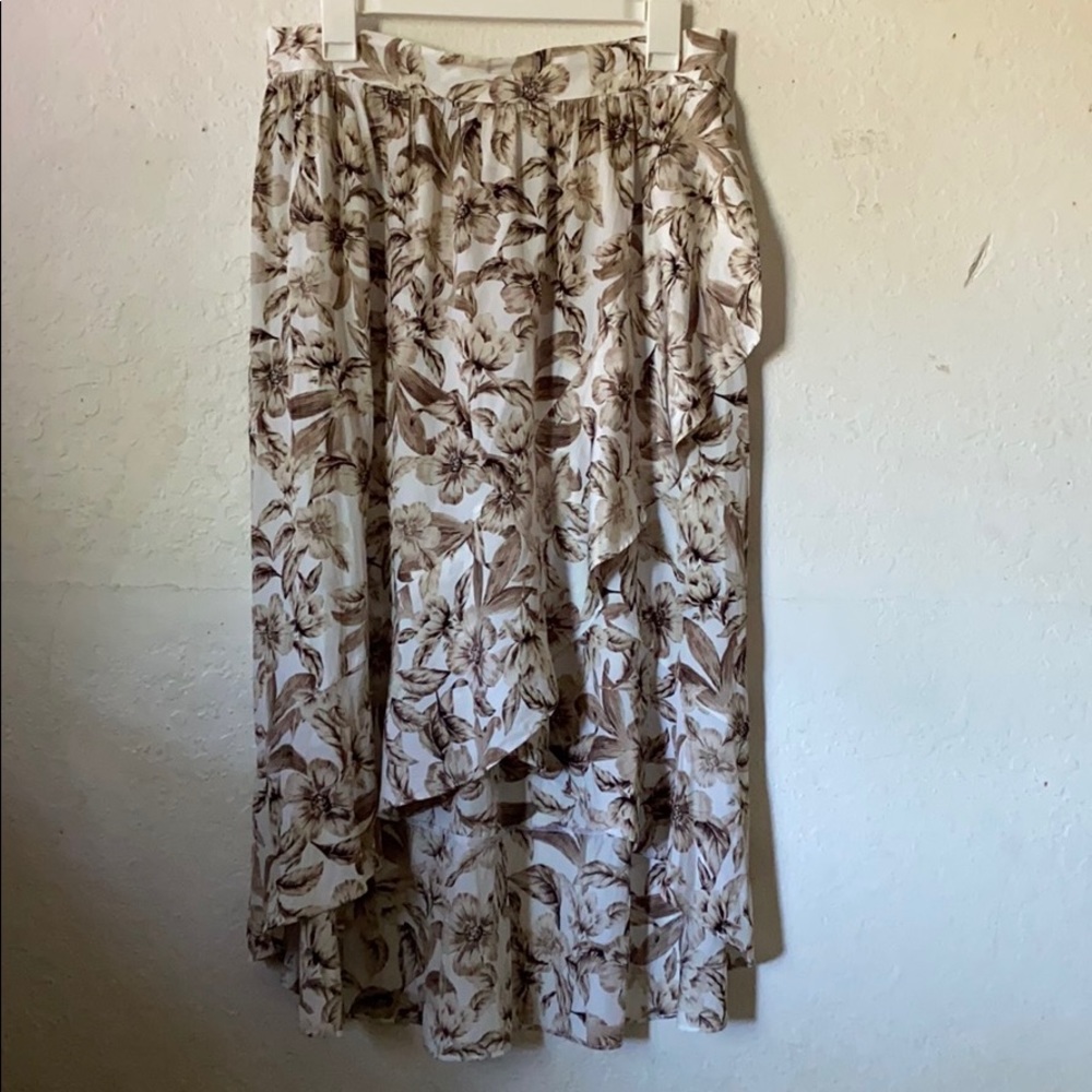 MIDI floral skirt!!😍